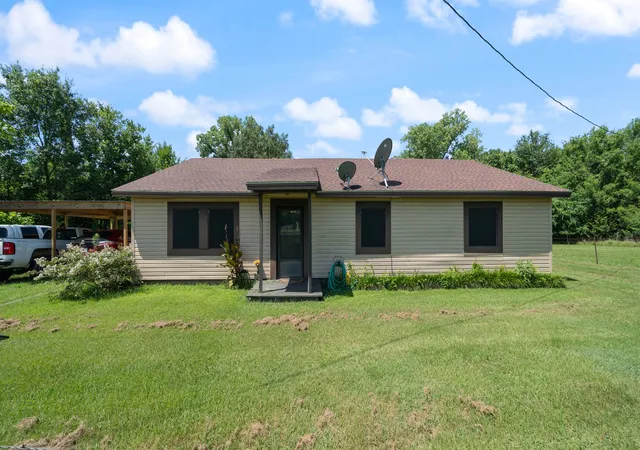 Photo 2 of Single family home for sale at 6336 Rolling Heights Cir, Kaufman, TX 75142 | MLS# 21319288 | Listing updated on 2026-08-25