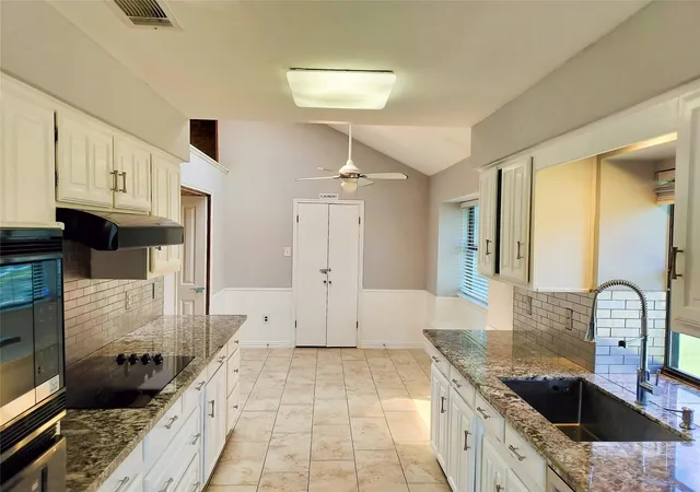 Photo 3 of Single family home for sale at 2110 Teton, Carrollton, TX 75006 | MLS# 21318195 | Listing updated on 2026-08-22