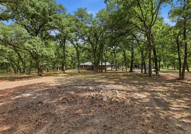 Homes for sale in Weatherford, TX | 777 Wildwood Trl, Weatherford, TX 76085 | MLS# 21319301