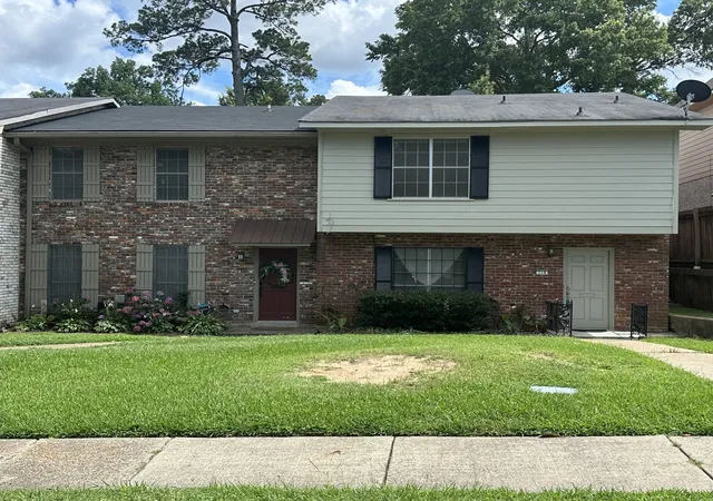1st image of 719 Edgemont St, Shreveport, LA 71106 | MLS# 21319080