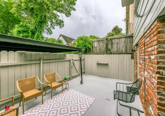 2nd image of 719 Edgemont St, Shreveport, LA 71106 | MLS# 21319080