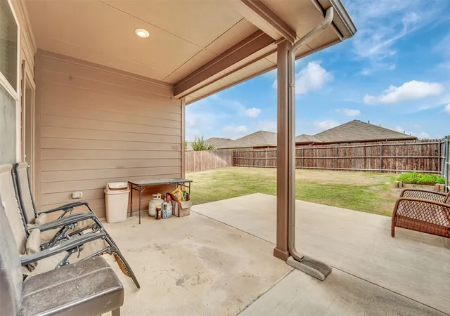 Photo 3 of Single family home for sale at 1129 Metaline Trl, Fort Worth, TX 76177 | MLS# 21319330 | Listing updated on 2026-07-19
