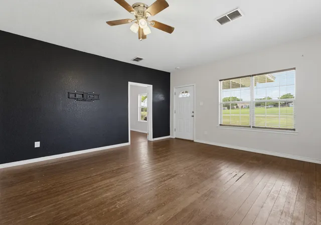 Homes for sale in Bowie, TX | 180 Trail Dr, Bowie, TX 76230 | MLS# 21319168