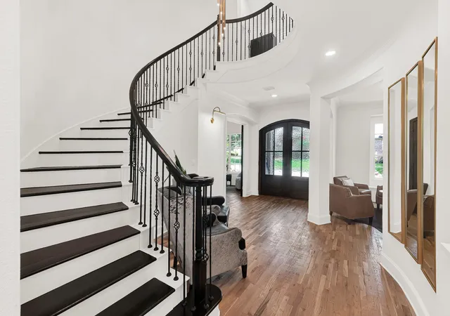 Photo 3 of Single family home for sale at 14633 Falling Leaf Dr, Frisco, TX 75035 | MLS# 21316666 | Listing updated on 2026-08-21