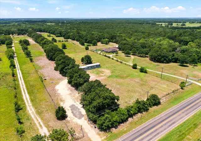 Photo 3 of Manufactured home for sale at 13345 Fm 1391, Seven Points, TX 75143 | MLS# 21316629 | Listing updated on 2026-10-07