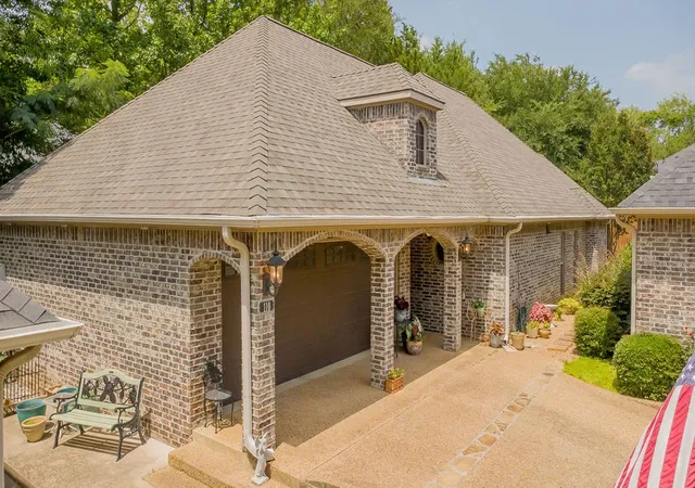 Photo 3 of Single family home for sale at 110 Timber Creek Ct, Lindale, TX 75771 | MLS# 21319448 | Listing updated on 2026-07-10