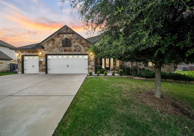 Homes for sale in Woodway, TX | 1201 Drummond Cir, Woodway, TX 76712 | MLS# 21318993