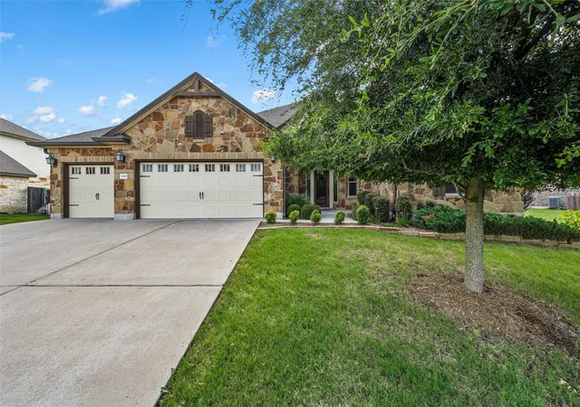 Homes for sale in Woodway, TX | 1201 Drummond Cir, Woodway, TX 76712 | MLS# 21318993