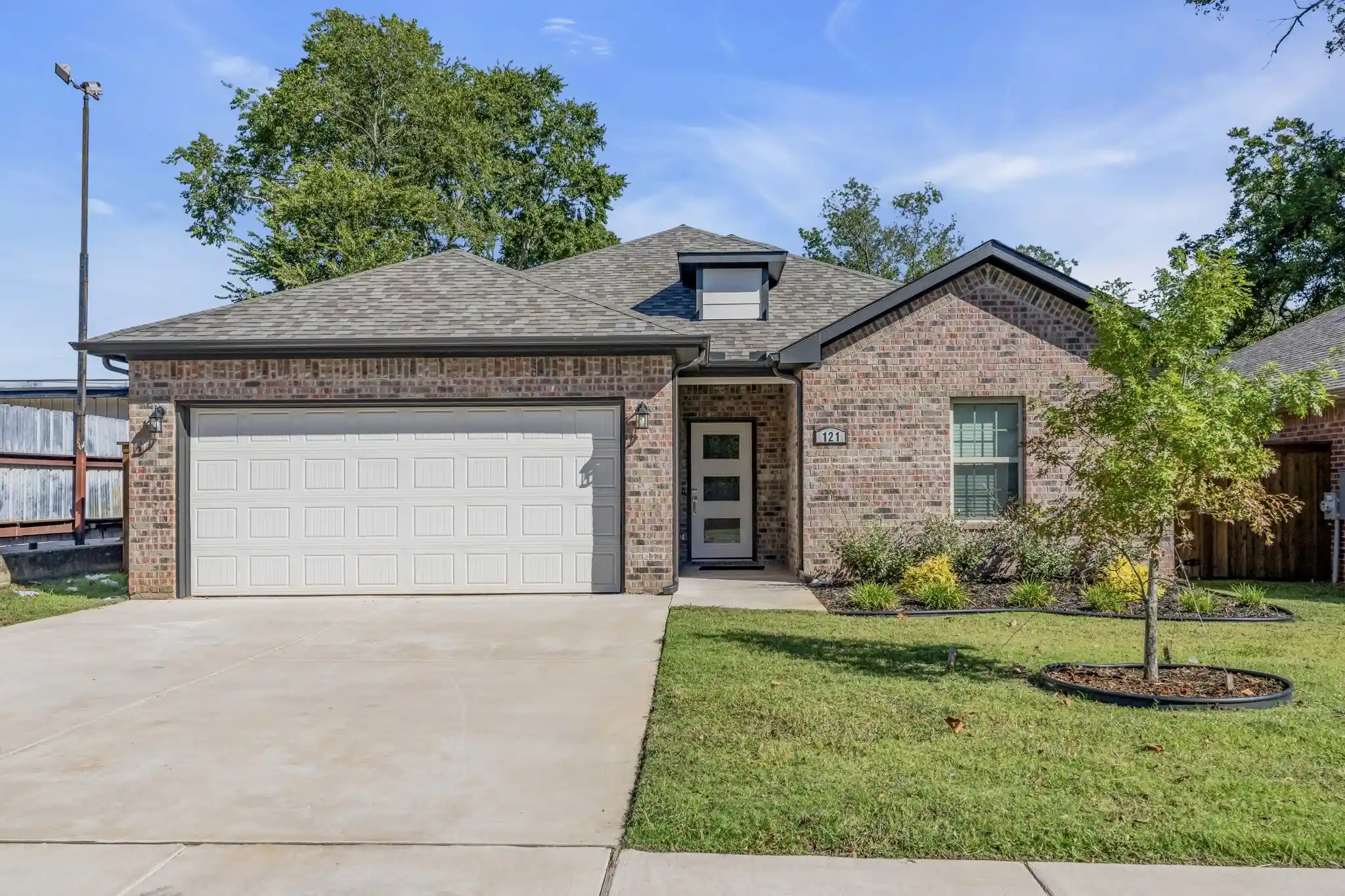 Photo 1 of Single family home for sale at 121 W Morton St, Denison, TX 75021 | MLS# 21319502 | Listing updated on 2026-10-28