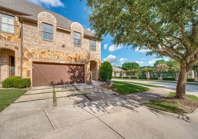 Homes for sale in Carrollton, TX | 4923 Haskell Dr, Carrollton, TX 75010 | MLS# 21317013