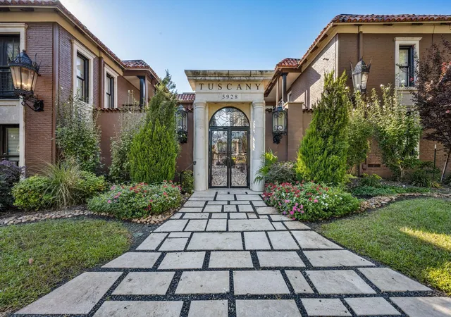 Photo 1 of Condo for sale at 5932 Sandhurst Ln #216, Dallas, TX 75206 | MLS# 21313731 | Listing updated on 2026-08-07