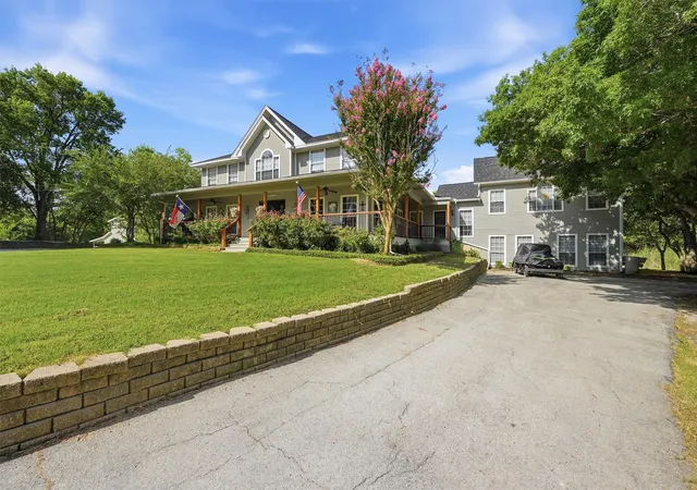 Photo 3 of Single family home for sale at 3260 Bethel Cannon Rd, Van Alstyne, TX 75495 | MLS# 21316166 | Listing updated on 2026-08-29
