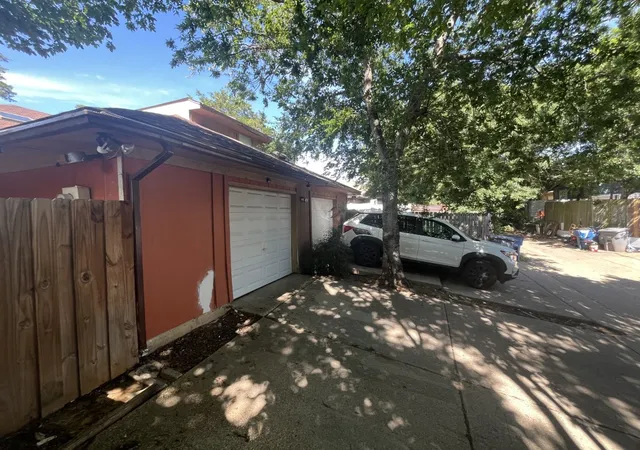 Photo 3 of Sale Pending at 10204 Oak Terrace Cir, Dallas, TX 75227 | MLS# 21318263 | Listing updated on 2026-07-16