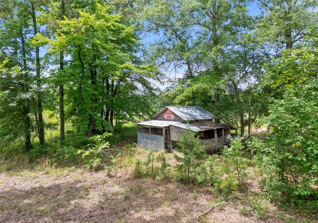 Homes for sale in Pittsburg, TX | 672 County Road 4960, Pittsburg, TX 75686 | MLS# 21319548