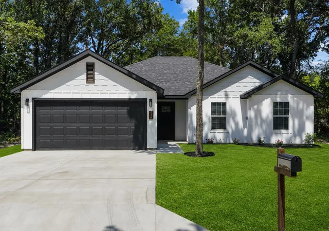 Homes for sale in Payne Springs, TX | 134 Sierra Madre St, Payne Springs, TX 75156 | MLS# 21315263