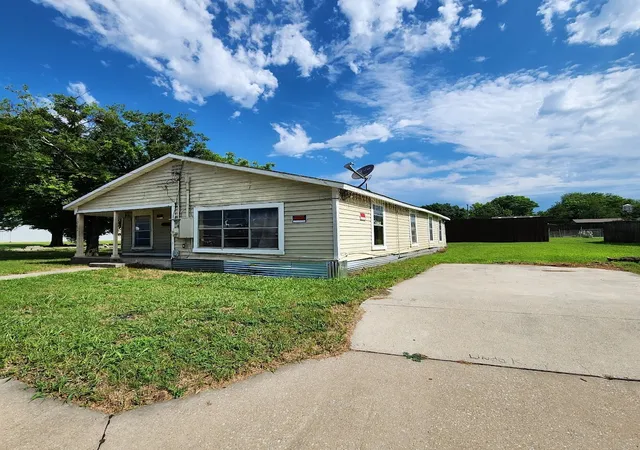 Homes for sale in Mc Kinney, TX | 1003 Garcia St, Mc Kinney, TX 75069 | MLS# 21308872