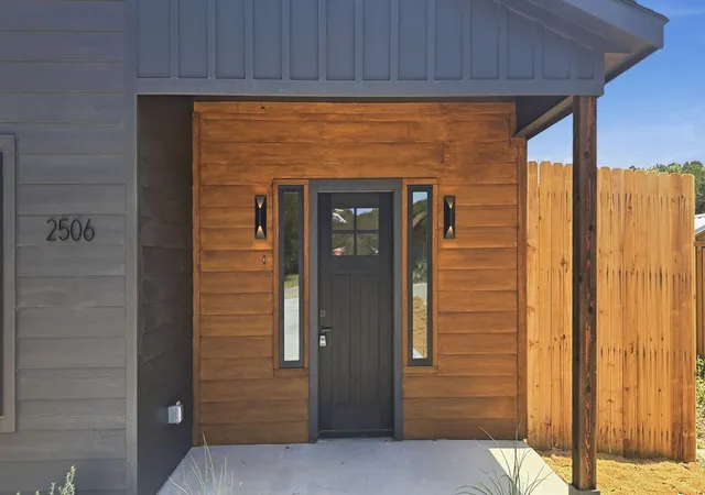 Photo 3 of Sale Pending at 2506 Hercules Ct, Granbury, TX 76048 | MLS# 21317912 | Listing updated on 2026-07-27