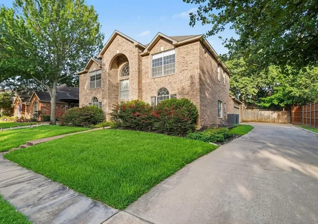 Photo 2 of Single family home for sale at 8017 Arlie Ln, North Richland Hills, TX 76182 | MLS# 21318922 | Listing updated on 2026-10-08