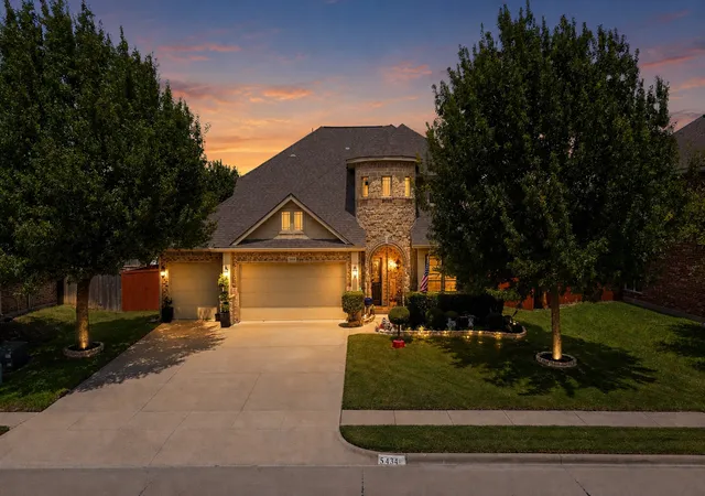 Homes for sale in Midlothian, TX | 5434 Leander Wy, Midlothian, TX 76065 | MLS# 21319129