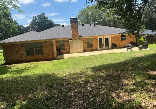 Single family home for sale at 2600 Aspen, Kilgore, TX 75662 | MLS# 21319738