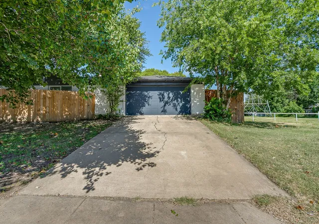 35th image of 6400 Winn St, Fort Worth, TX 76133 | MLS# 21319046