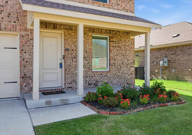 Homes for sale in Pilot Point, TX | 7114 Amber Barn Ave, Pilot Point, TX 76258 | MLS# 21319187