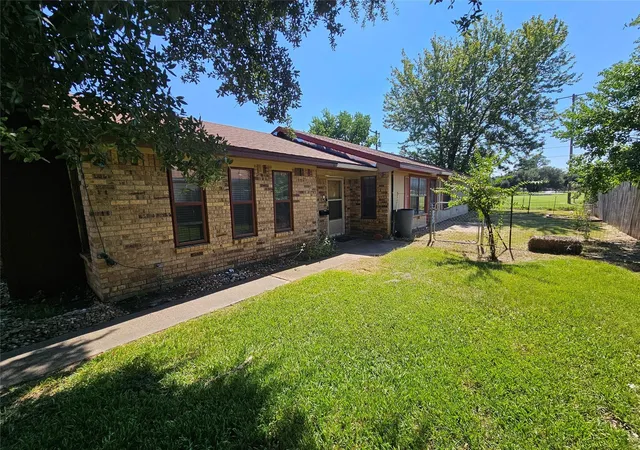 Homes for sale in Groesbeck, TX | 710 Cherry Dr, Groesbeck, TX 76642 | MLS# 21318563