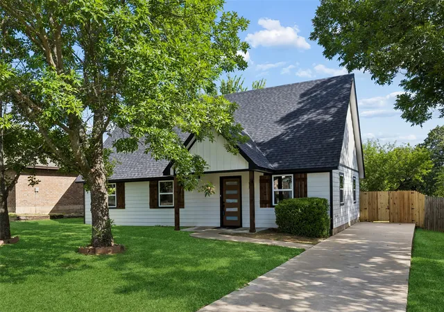 1st image of 902 Melanie Ln, Keene, TX 76059 | MLS# 21315637