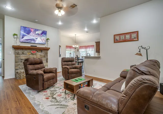 Homes for sale in Springtown, TX | 216 Lovers Path Dr, Springtown, TX 76082 | MLS# 21319796