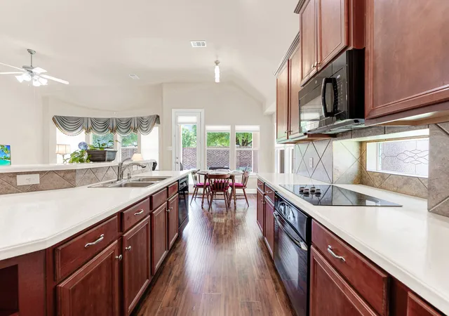 Photo 3 of Single family home for sale at 5724 New Castle Dr, Richardson, TX 75082 | MLS# 21282139 | Listing updated on 2026-10-02