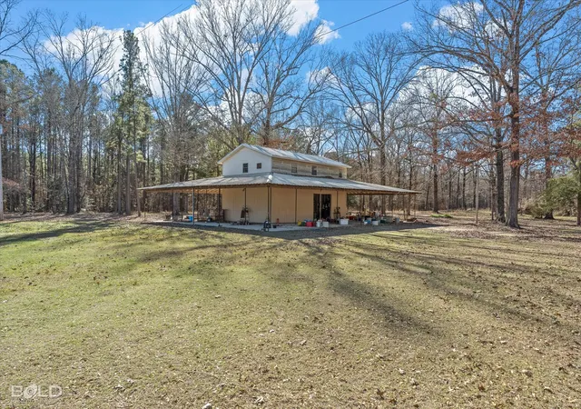 Homes for sale in Benton, LA | 136 Scarborough Rd, Benton, LA 71006 | MLS# 21319394