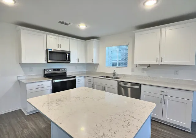 Photo 3 of Single family home for sale at 1431 Embrook Trl, Forney, TX 75126 | MLS# 21319211 | Listing updated on 2026-10-03