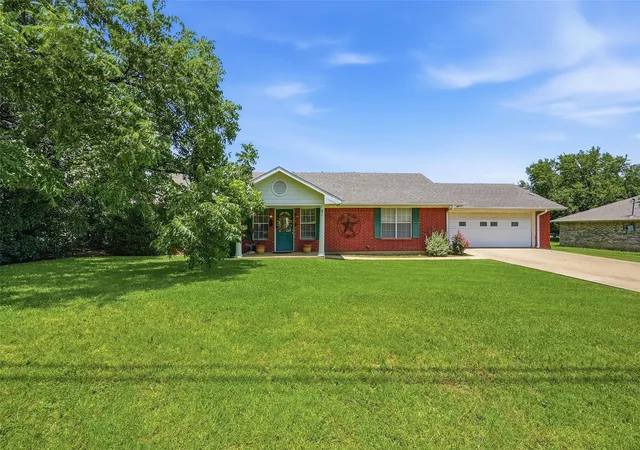 Homes for sale in Whitesboro, TX | 205 3rd St, Whitesboro, TX 76273 | MLS# 21319857