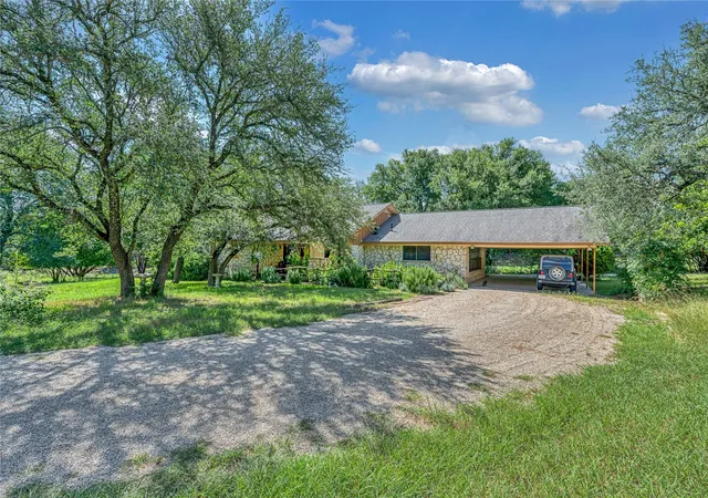 Homes for sale in Clifton, TX | 321 County Road 4275, Clifton, TX 76634 | MLS# 21319855