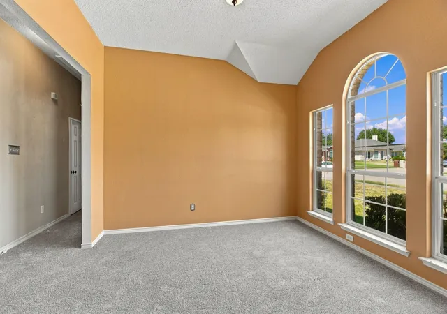 Photo 4 of Single family home for sale at 740 Amhurst Ct, Allen, TX 75002 | MLS# 21319862 | Listing updated on 2026-10-07