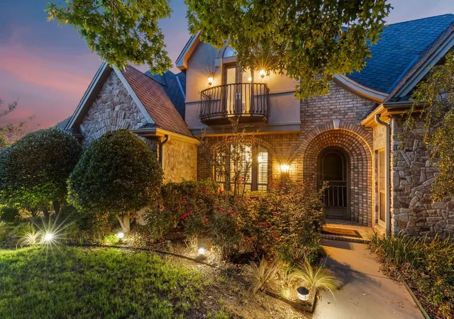Photo 2 of Single family home for sale at 2524 State Hwy 79 S, Wichita Falls, TX 76310 | MLS# 21319865 | Listing updated on 2026-08-27