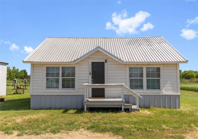 Homes for sale in Bangs, TX | 1104 Gantt St, Bangs, TX 76823 | MLS# 21319866