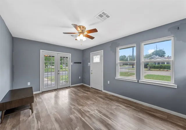Photo 3 of Single family home for sale at 2425 Mckenzie Ave, Waco, TX 76708 | MLS# 21319496 | Listing updated on 2026-07-28