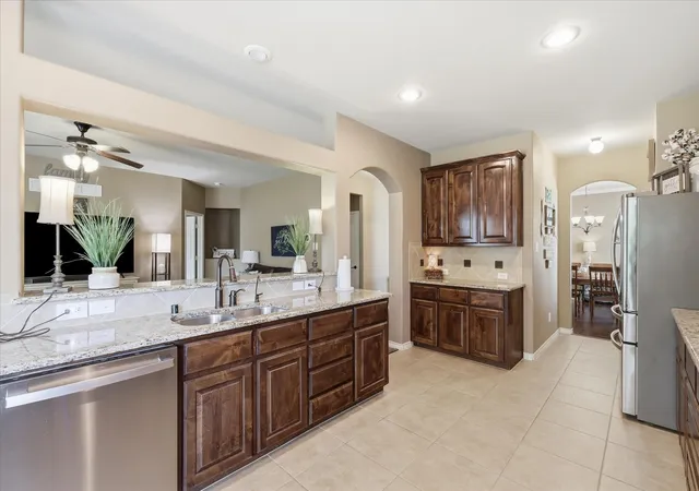 Photo 2 of Single family home for sale at 10512 Flat Creek Trl, Mc Kinney, TX 75072 | MLS# 21313027 | Listing updated on 2026-08-29