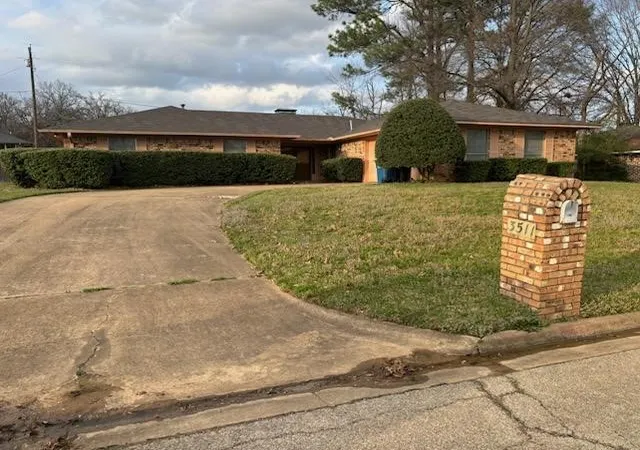 Photo 1 of Single family home for sale at 3511 Holly Dr, Denison, TX 75020 | MLS# 21319947 | Listing updated on 2026-07-16