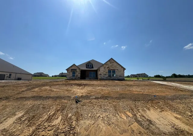 Homes for sale in Van Alstyne, TX | 715 Water Side Dr, Van Alstyne, TX 75495 | MLS# 21317197