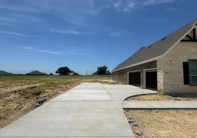 Homes for sale in Van Alstyne, TX | 802 Westover Dr, Van Alstyne, TX 75495 | MLS# 21317045