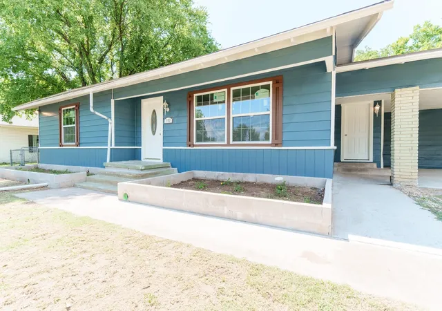 Homes for sale in Dawson, TX | 103 N 6th St E, Dawson, TX 76639 | MLS# 21319980