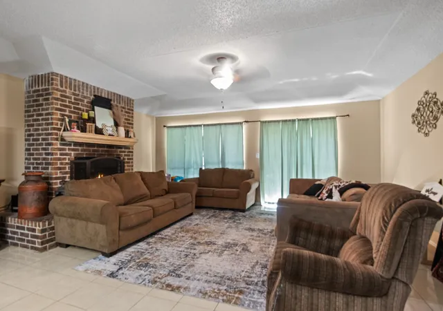 Homes for sale in Mt Pleasant, TX | 206 Carr Dr, Mt Pleasant, TX 75455 | MLS# 21319974