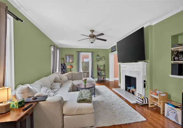 Photo 3 of Single family home for sale at 361 Boulevard St, Shreveport, LA 71104 | MLS# 21316874 | Listing updated on 2026-08-22