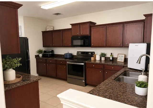 Photo 3 of Single family home for sale at 111 Golden Eagle Ct, La Marque, TX 77568 | MLS# 21320004 | Listing updated on 2026-08-25