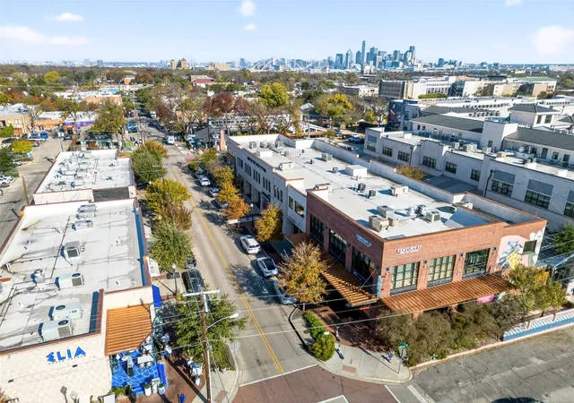 1st image of 435 & 439 W 9th St, Dallas, TX 75208 | MLS# 21318003