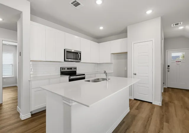 Photo 3 of Single family home for sale at 3249 Kelso Dr, Fort Worth, TX 76140 | MLS# 21319484 | Listing updated on 2026-10-08