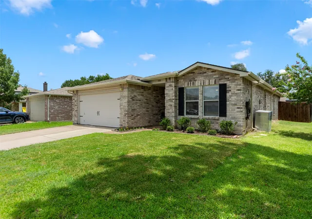 Photo 3 of Single family home for sale at 3401 Jacobs Dr, Mc Kinney, TX 75070 | MLS# 21320047 | Listing updated on 2026-08-25