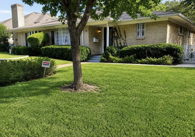 Photo 1 of Single family home for sale at 9022 Villa Park Cir, Dallas, TX 75225 | MLS# 21315578 | Listing updated on 2026-08-22